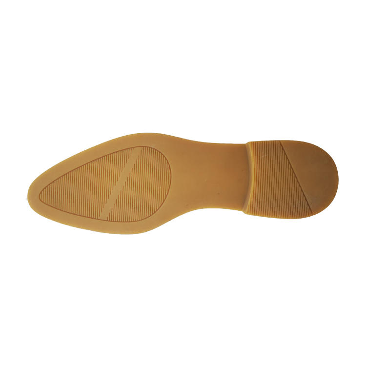 Classic designed natural color middle heeled pointed head rubber sole with leather welt